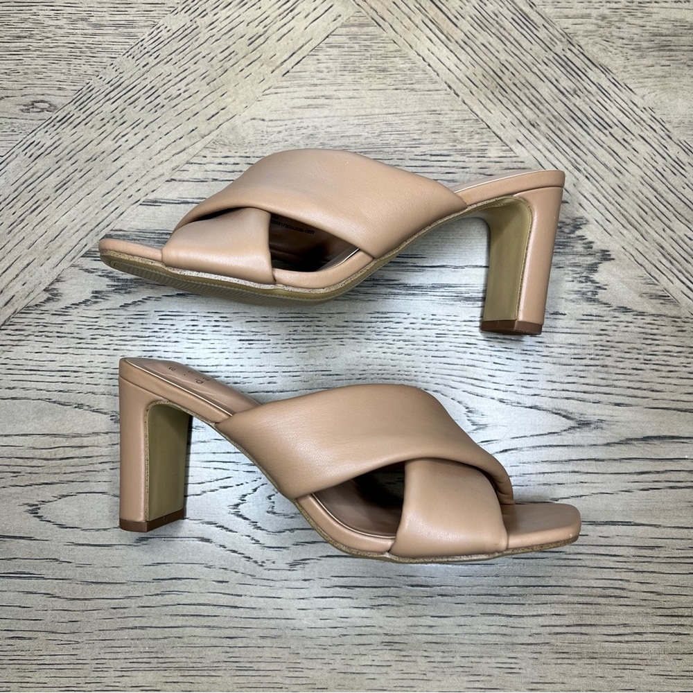 A New Day Casual Crisscross Leather Square Toe Sandal Heel Nude/Tan, Women’s 8 - Picture 7 of 9